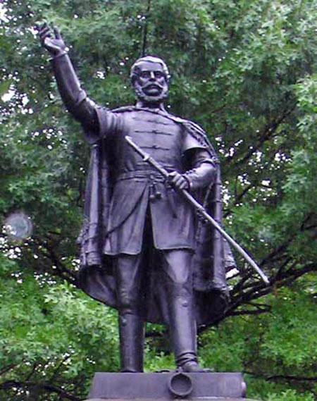Louis Lajos Kossuth statue - Father of Hungarian Democracy - photos by Dan Hanson