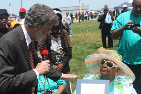 Cleveland Mayor Frank G. Jackson and Thelma Woodson Phillips