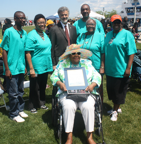 Cleveland Mayor Frank G. Jackson and Woodson family