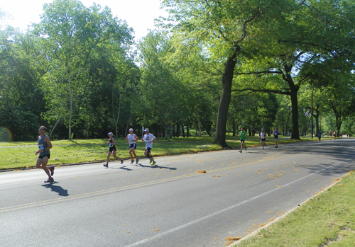 Cleveland Marathon runners