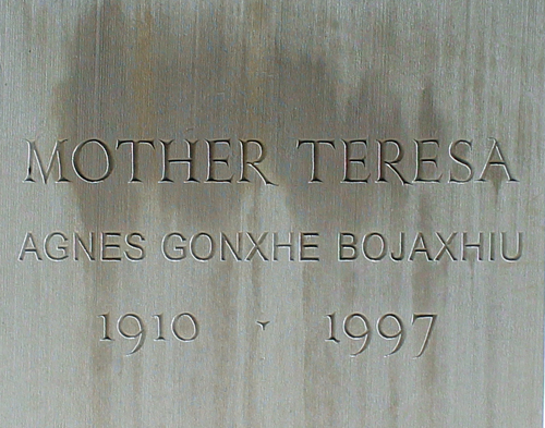 Mother Teresa statue in Albanian Cultural Garden in Cleveland