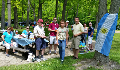 Cleveland Argentines at picnic for the May Revolution