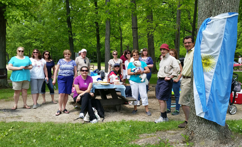 Cleveland Argentines at picnic for the May Revolution