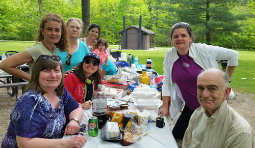 Cleveland Argentines at picnic for the May Revolution