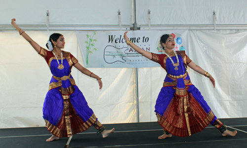 Shri Kalaa Mandir Center dancers