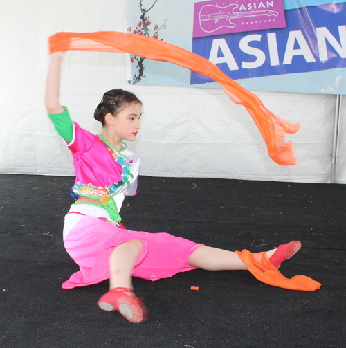 Cleveland Contemporary Chinese Culture Association Chinese Dance called Happy Early Summer