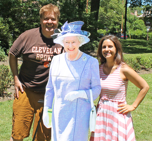 Dan Hanson, Jennifer Fiertag and Queen Elizabeth