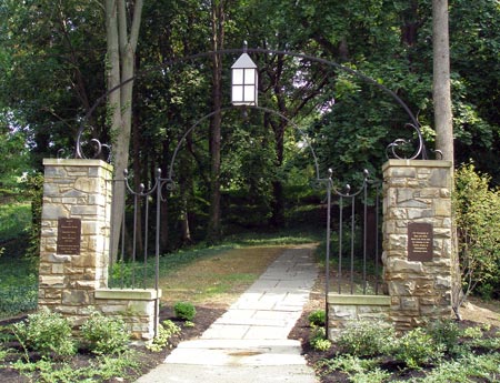 Cleveland British Cultural Garden Gateway (photo by Dan Hanson)