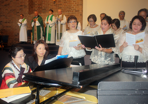 Asian-American singers in the Choir