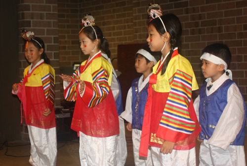 Korean American children dance at Asian Catholic gathering