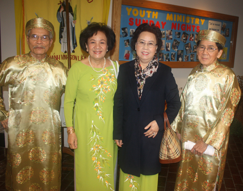 Vietnamese Asian Catholic Mass attendees