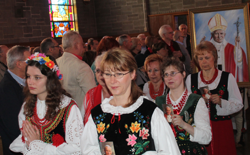 Processional into St Barbara Church 