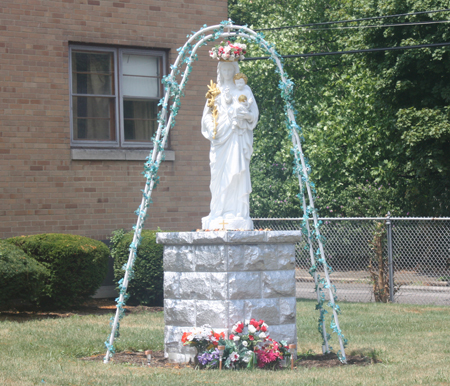 Statue of Mary at St Casimir