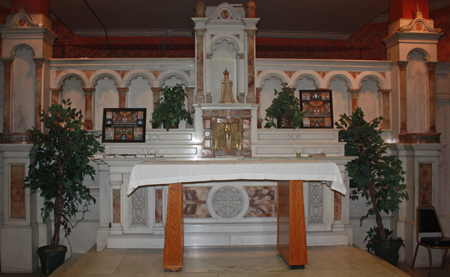 Basement Altar at St Colman