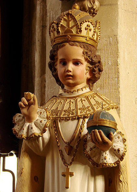 Infant Jesus of Prague statue in French Church (photo by Vassil)