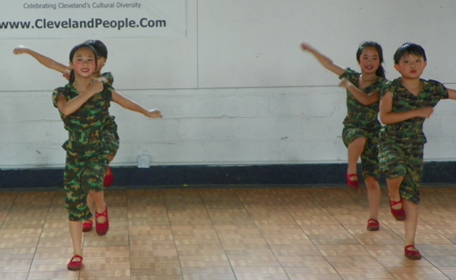 Acrobatic Dance from North of China in Mongolia