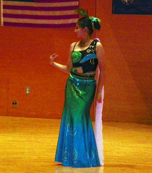 Wang Yuxuan peacock dance