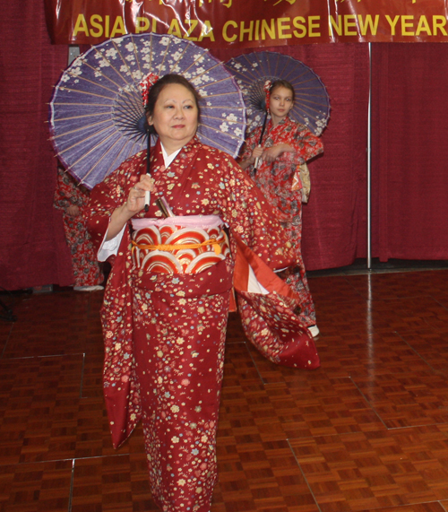 Sho-Jo-Ji Japanese Dancers