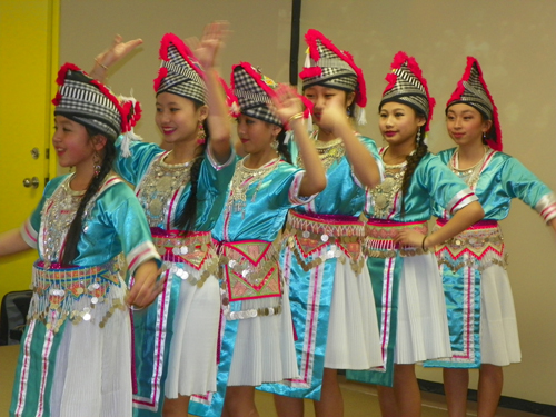 Paj Twag Tshiab (Blooming Flower) Hmong Dancers