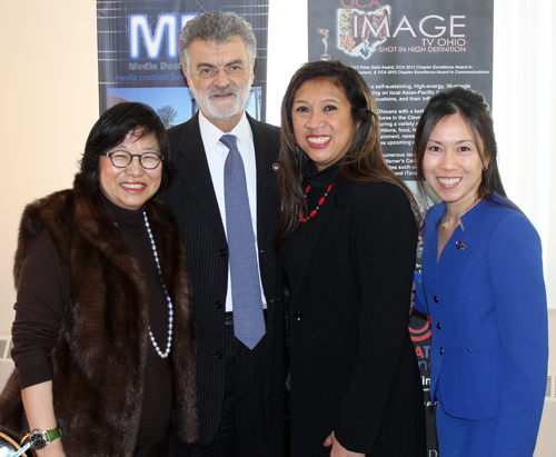 Margaret Wong, Mayor Jackosn, Sharon Wong and Lisa Wong