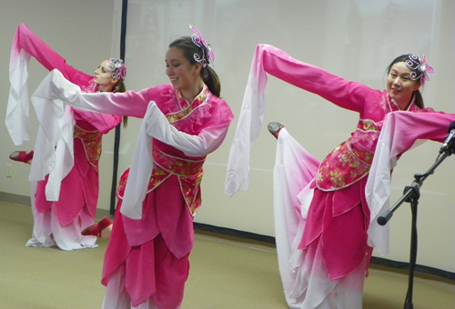 Yin Tang Dancers