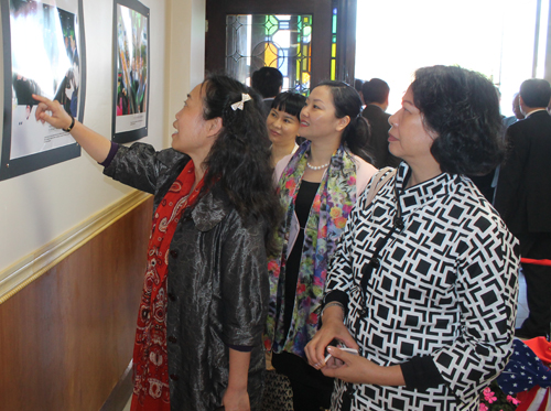 Zhongshan Delegation and Cleveland leaders at grand opening