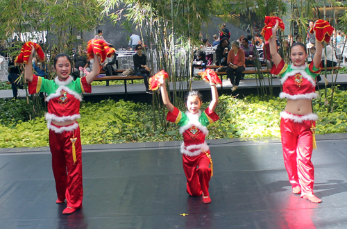 Cleveland Contemporary Chinese Culture Association (CCCCA)  dancers