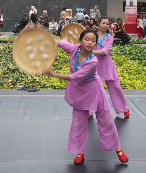 Ling Yun Rising Star dancers in purple
