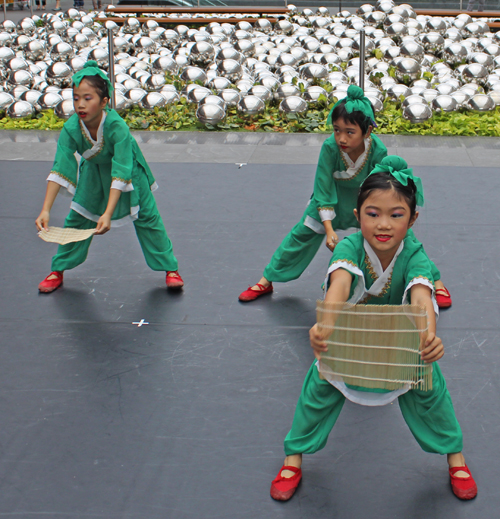 Cleveland Contemporary Chinese Culture Association dance