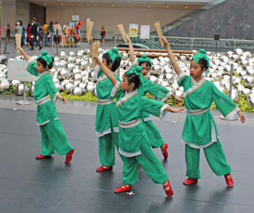 Cleveland Contemporary Chinese Culture Association dance