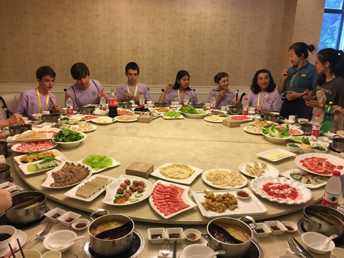 Authentic Sichuan hotpot is so delicious 