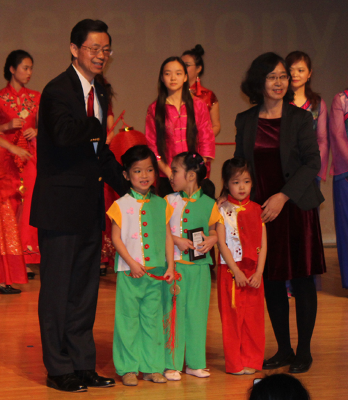 Awardees posing with Provost Dr. Jianping Zhu and CI Associate Director  Xuhong Zhang