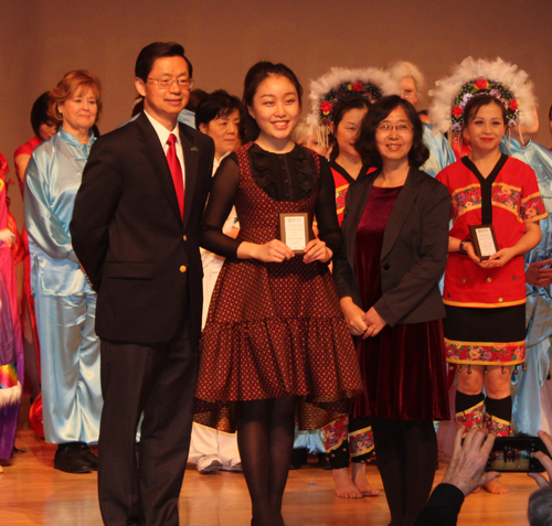 Awardees posing with Provost Dr. Jianping Zhu and CI Associate Director  Xuhong Zhang