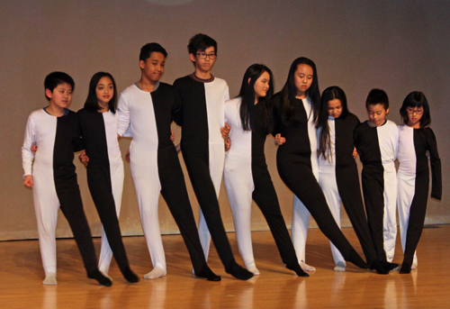 dancers from the Westlake Chinese Cultural Association 