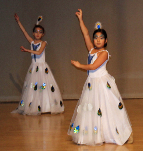 Peacock Dance from young girls from Yanlai Dance Academy