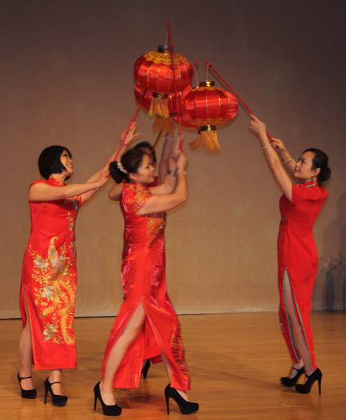 Red Lantern dance performance by ladies from the World Qipao United Association of US Ohio Chapter