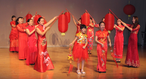 Red Lantern dance performance by ladies from the World Qipao United Association of US Ohio Chapter