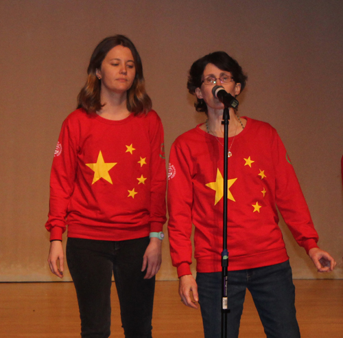 singing group of Chinese language learners who performed Zhong Guo Hua