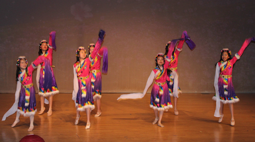 Zhuo Ma Chinese Dance by young ladies from the Great Wall Enrichment Center. 