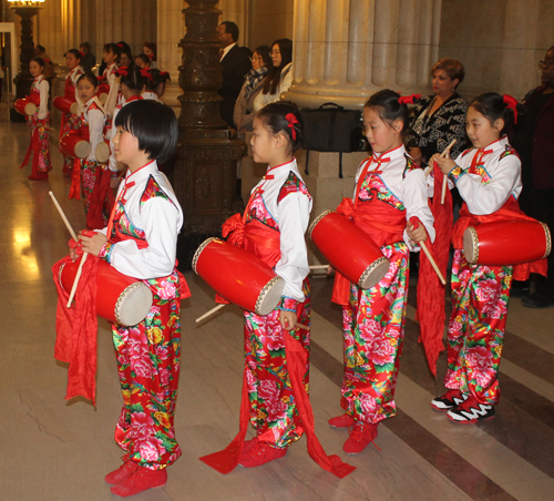 Schuicheyuan Primary School students perform