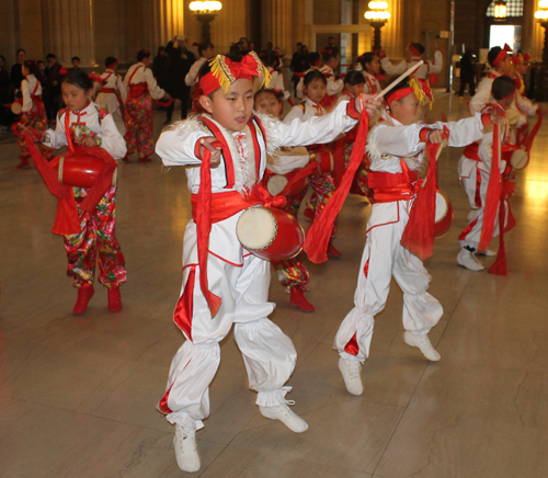 Schuicheyuan Primary School students perform