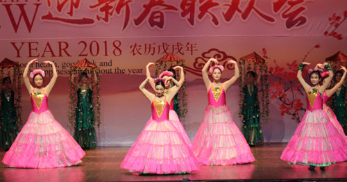 The LingYun Rising Star Dance School and Cleveland Contemporary Chines School performers