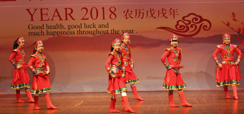 Pittsburgh Chinese School dancers
