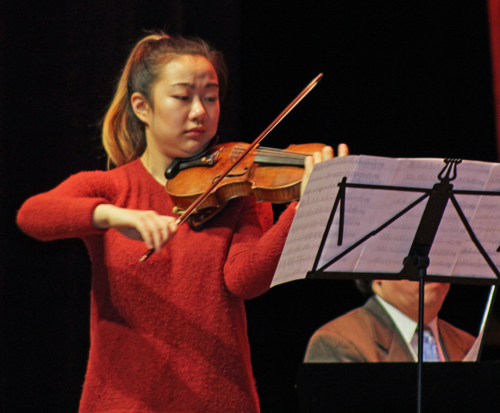 .  Ann Yu and Jin Yu from Cleveland Contemporary Chinese Culture Association performed a violin and piano duet 
