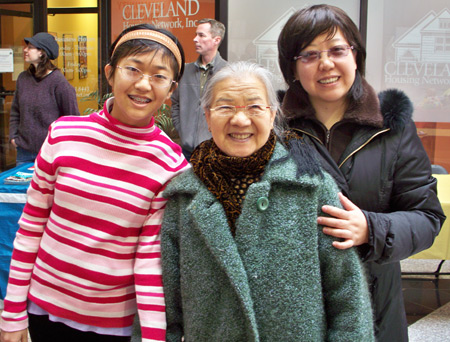 3 Generations - Demi Zhang,grandmother Ying Zhe and mother Bing Zhang