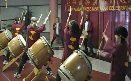 Daiko Icho Taiko drummers at Asia Plaza on Chinese New Year