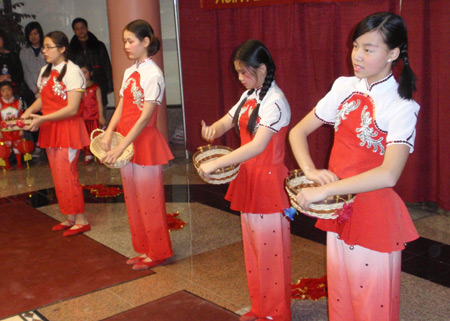 Chinese girls perform acrobatic dance for New Years