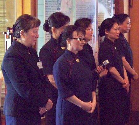 Tzu Chi women