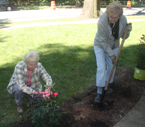 Croatian Garden workers