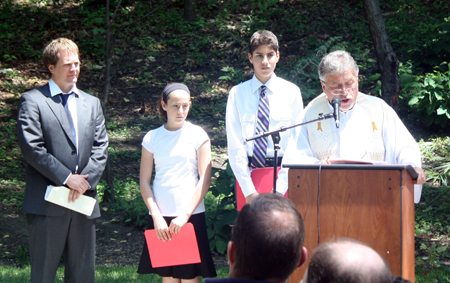 Fr. Zvonko Blasko and Croatian language students